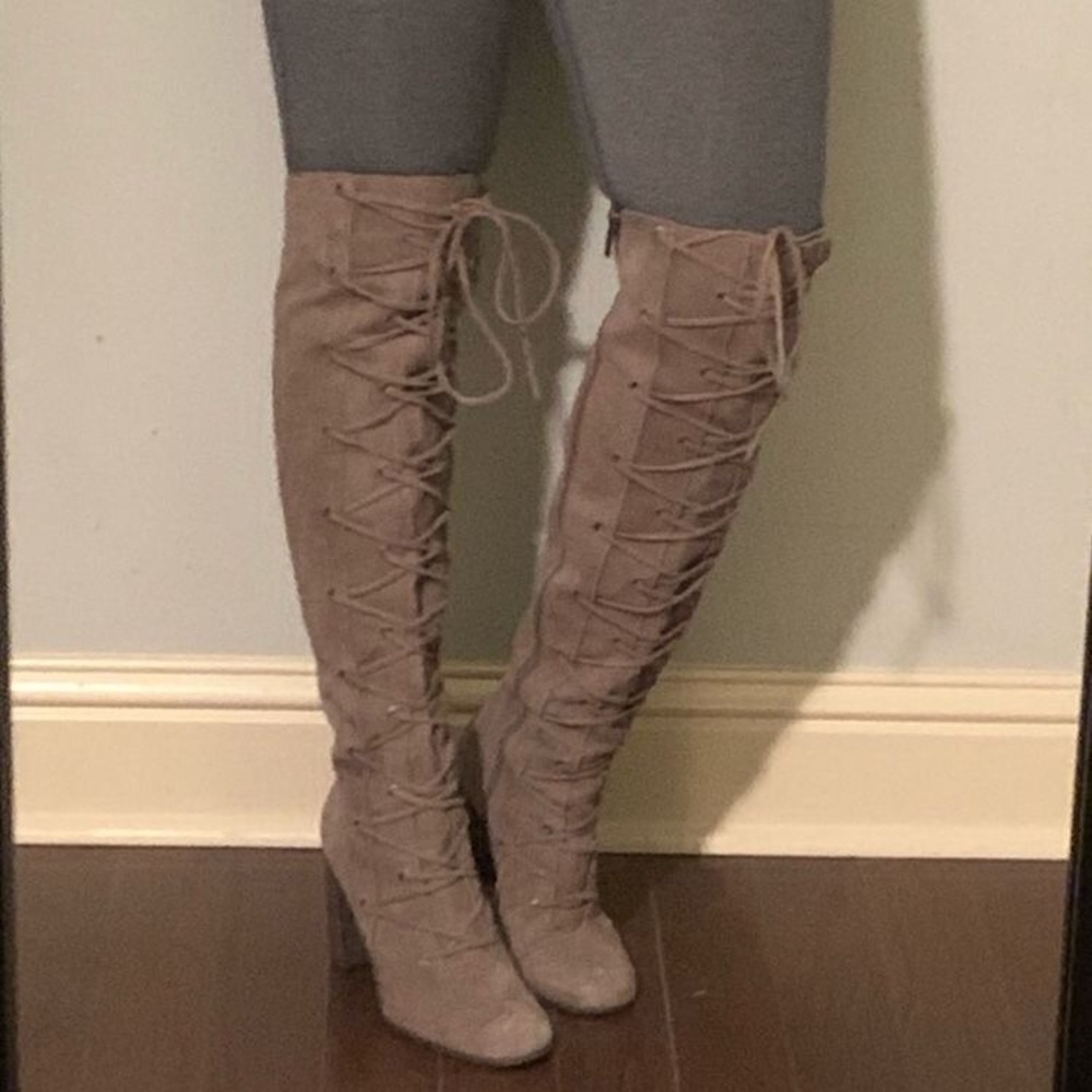 COPY - Vince Camuto Thanta Tall Boots in FOXY 🔥🔥 - Picture 9 of 15